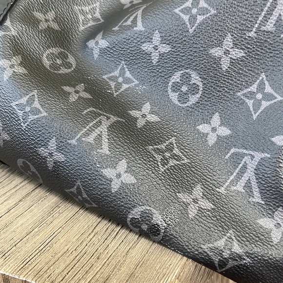 100% Authentic Louis Vuitton Keepall Bandouliere 55 Monogram Eclipse - Picture 10 of 14